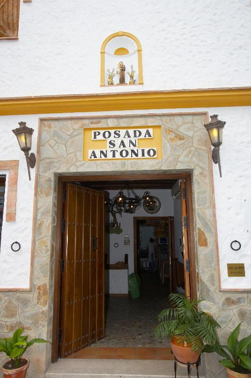 Hotel Posada San Antonio El Bosque Exteriör bild